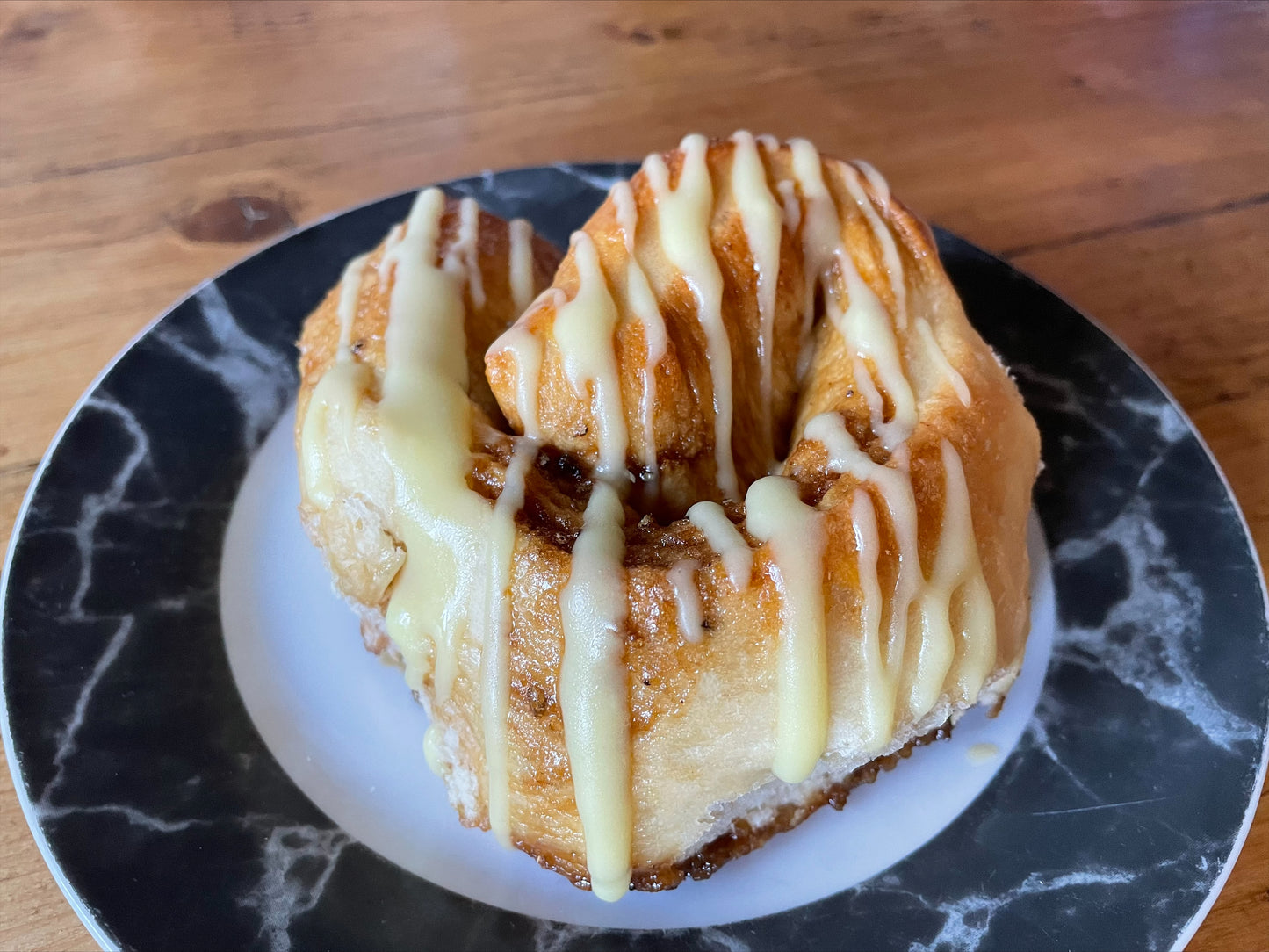 WEDNESDAY SPECIAL: Orange & Cardamom Buns x 4 Pack (HD6)