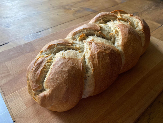 SATURDAY SPECIAL: Roasted Garlic & Mixed Herb Plaited Loaf (HD2 & HD3)