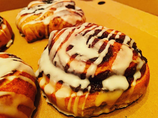 CHRISTMAS SPECIAL: 4 x Mince Pie Swirls (Available on 11th, 13th, 18th & 20th December)