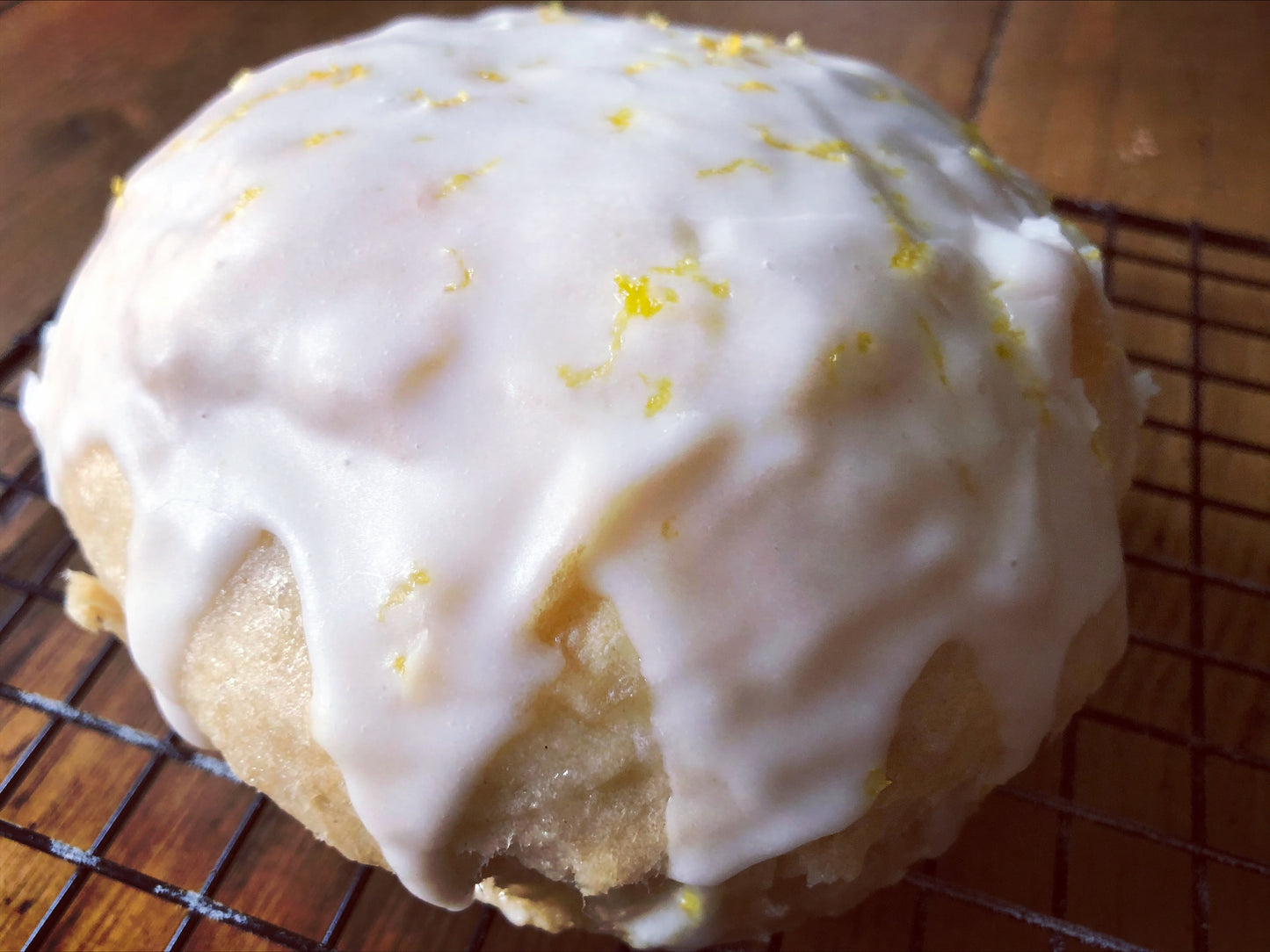 SATURDAY SPECIAL: 4 x Sicilian Lemon Iced Buns (HD2 & HD3)